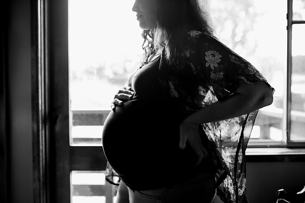 Prue Vickery Photography Documentary Pregnancy Shoot at Home